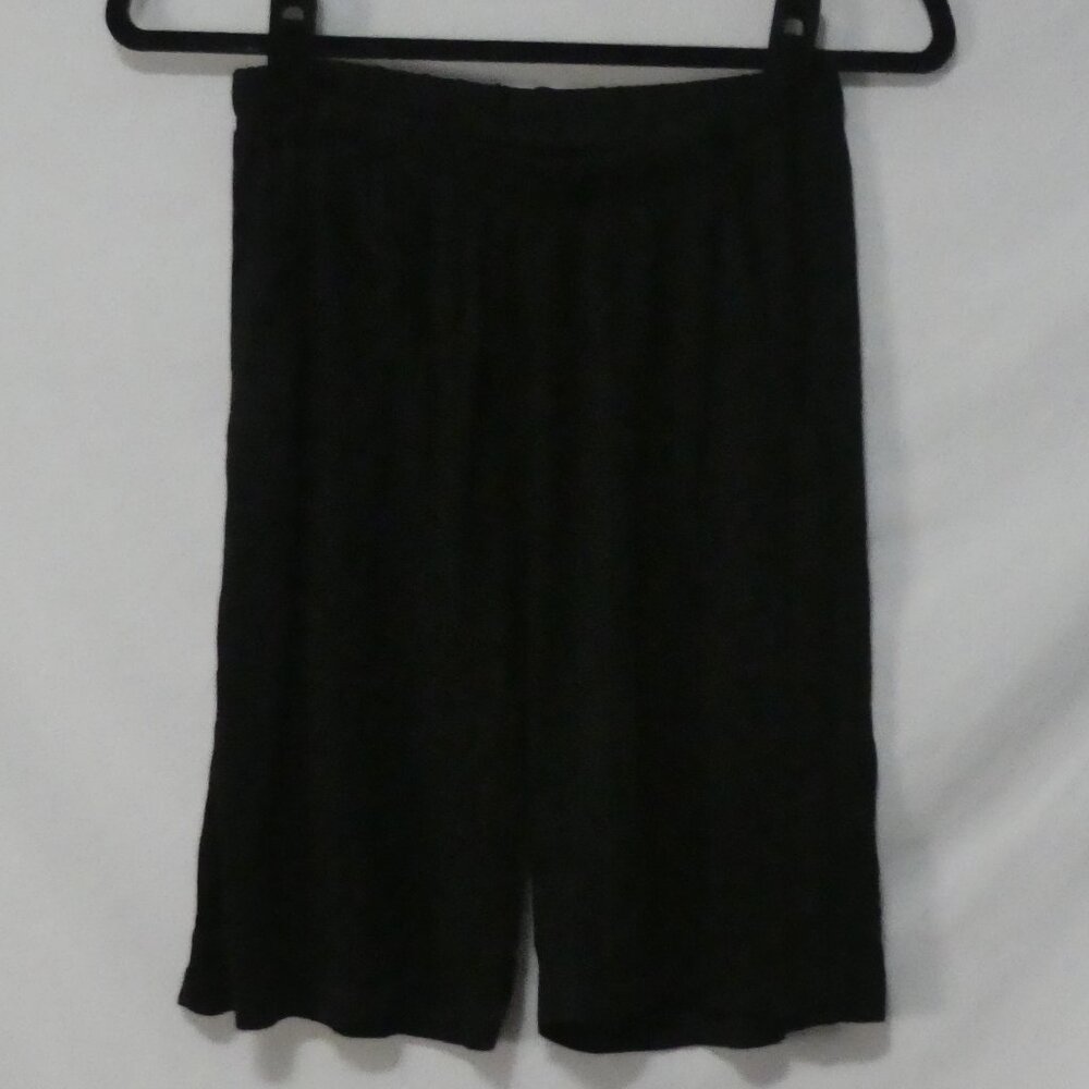 Unbranded | 12.5 inches measured | Classic Black Relaxed Fit Shorts